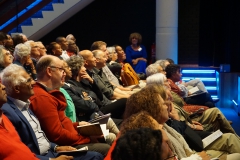 Luisterend-publiek-1